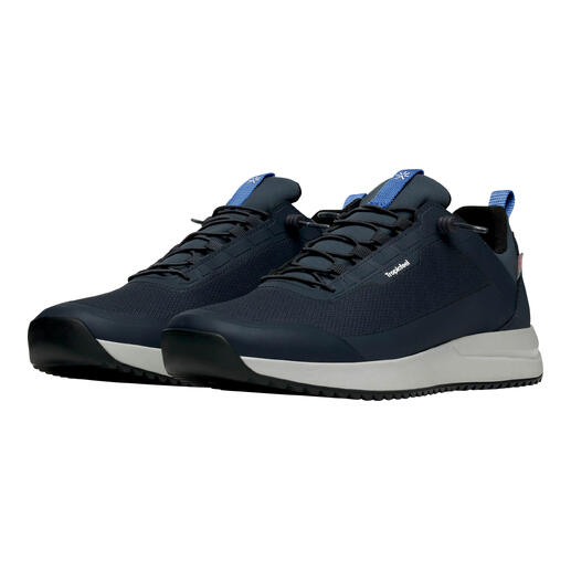 Tropicfeel sneaker in donkerblauw met zwarte en grijze accenten.