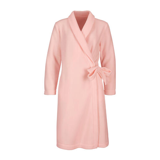 Roze fleece ochtendjas, frontaal afgebeeld.