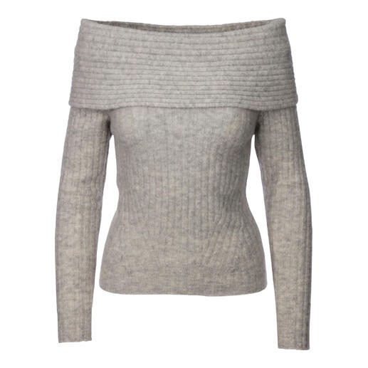 Zijde fluwelen pullover in lichtgrijs met een brede bootcut halslijn