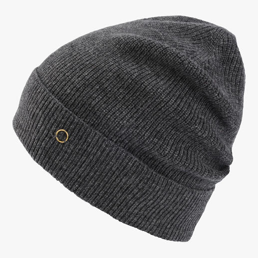 Donkergrijze kasjmier beanie van opzij