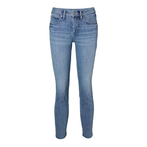 Vooraanzicht van de Silver Suki Straight-jeans in blauw.