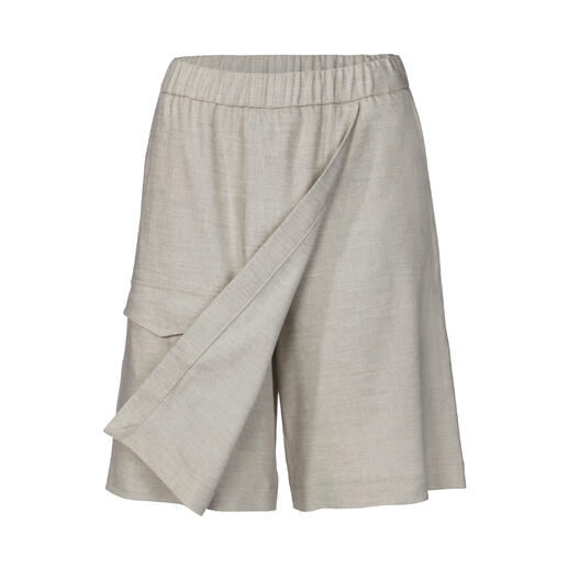Beige cargobermuda van linnen met gedrapeerde voorkant
