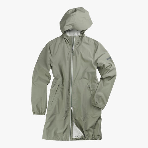 Aigle pocket-regenparka Chiquer en gekleder dan gebruikelijke opvouwbare regenjassen.