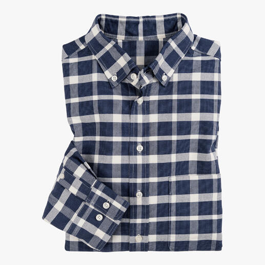 Geverfd shirt in marine en wit, gevouwen