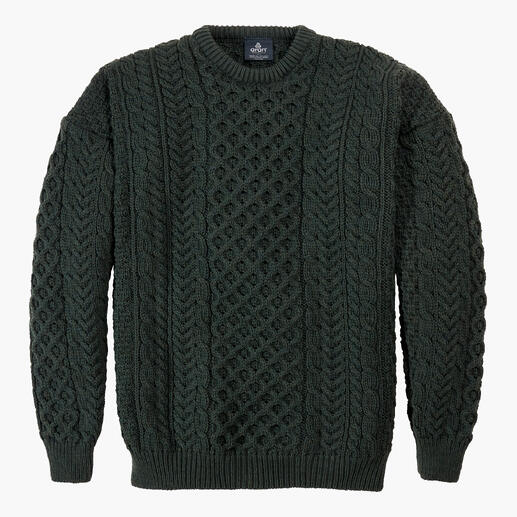 Aran-trui van merinowol Zo zacht als nooit tevoren: chique merinowol maakt de klassieke Aran-trui soepel en zacht. Groene Merino-Aran-trui op een witte achtergrond.