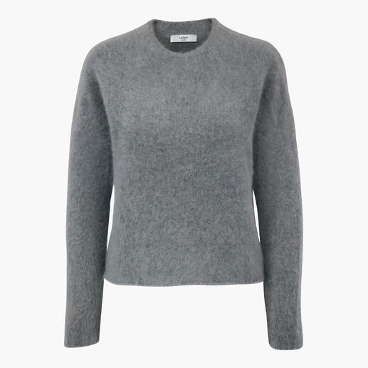 Trui of Sjaal van brushed alpaca Uw luxueuze feelgood-ervaring op koude dagen: de twinset van pluizig brushed alpaca. Grijs gebreide Brushed-Alpaca-trui in maat 34