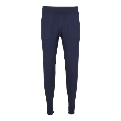 Dagsmejan Sensitive H pyjamabroek van voren gepresenteerd.