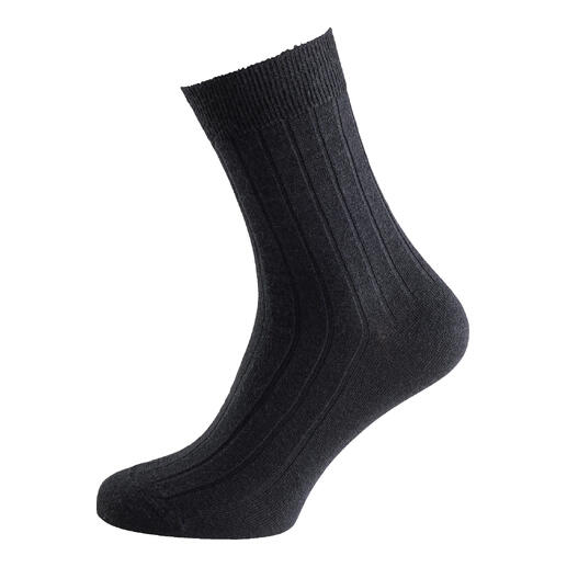 Alpaca edel sokken in zwart, maten 39-42, met fijne rib structuur.