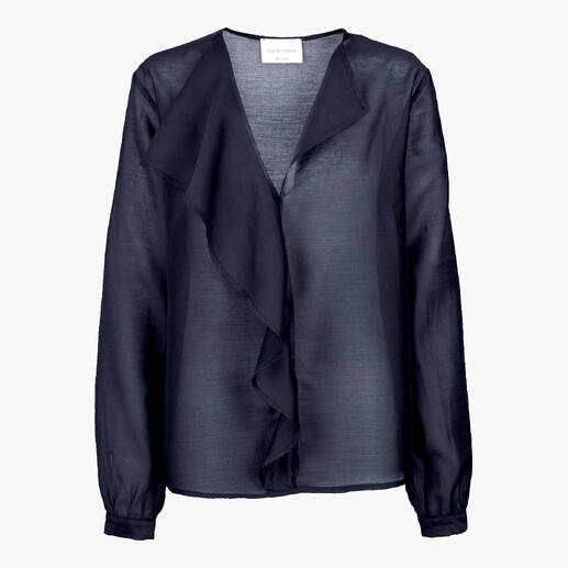 Donkerblauw lyocell-musselin blouse met een casual snit en gedrapeerde kraag op een witte achtergrond.