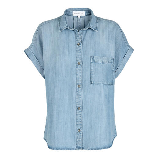 Korte mouwen soft denim blouse van Bella Dahl in lichte denim, maat 34.