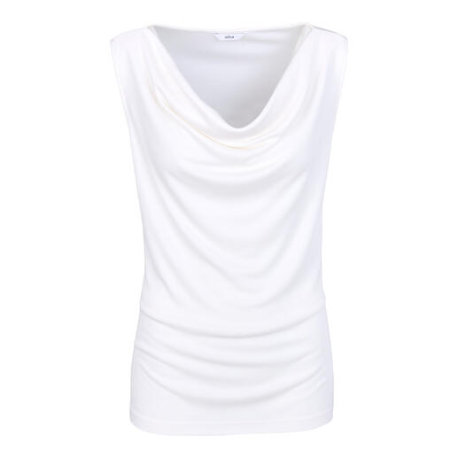 Wit waterfall top van zacht, vloeiend materiaal.