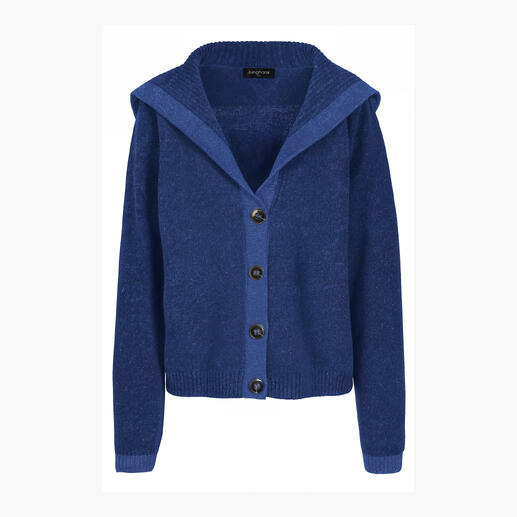 Blauwe matrozen-cardigan met knopen in vooraanzicht.