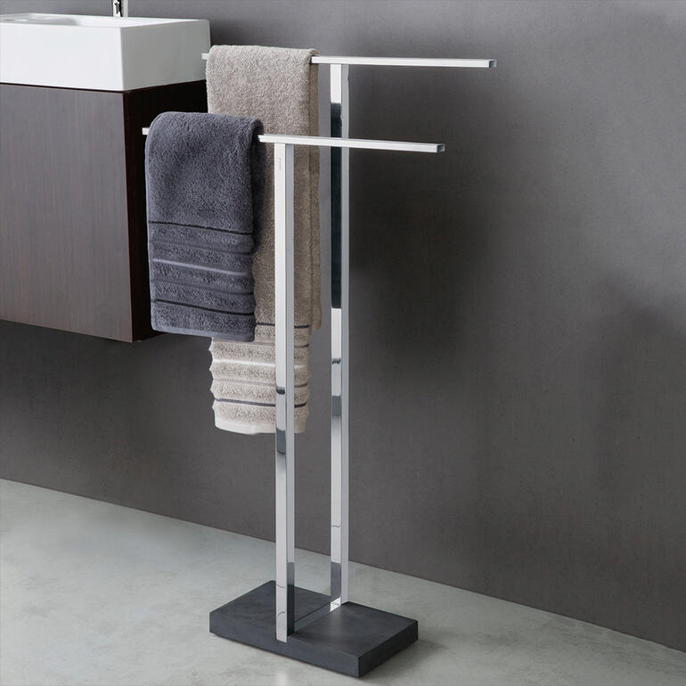 Moderne handdoekhouder met twee stangen voor handdoeken.