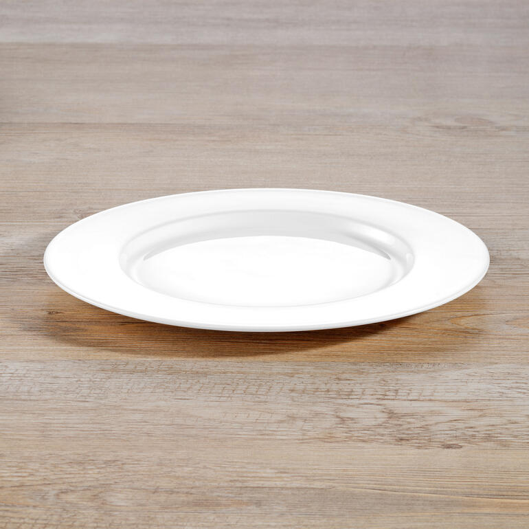 Salad/dessert plates from dinnerware set Bone China salade- en dessertborden in een set.