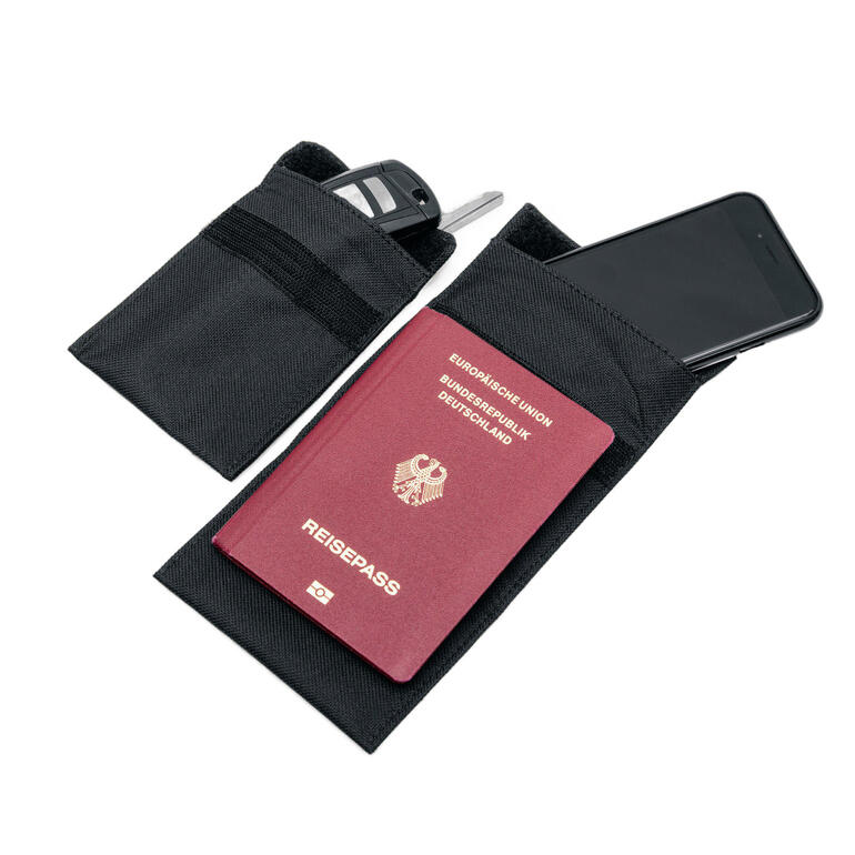 Smartphone-beschermingshoesje Zwarte smartphone-afschermtas met paspoort en smartphone