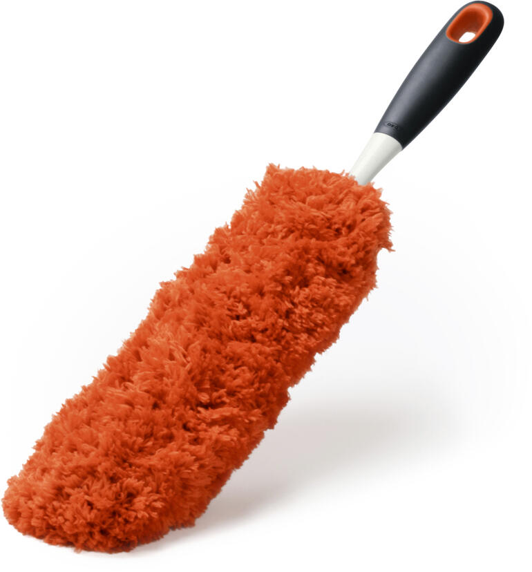 Telecopische stofwisser met oranje, zachte borstel.