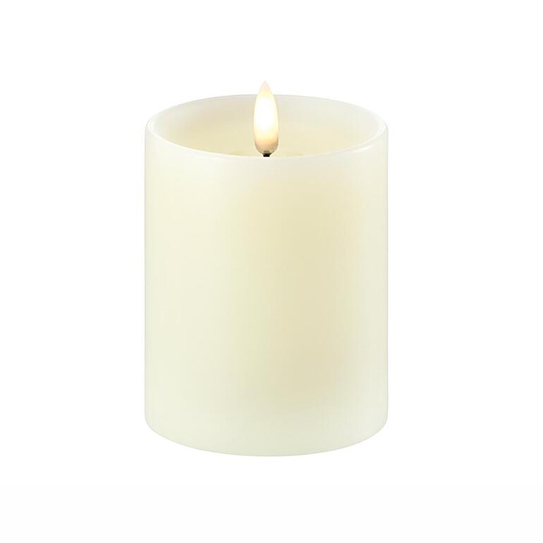 LED-kaars in crème, 10 cm hoog, met knipperende vlam.