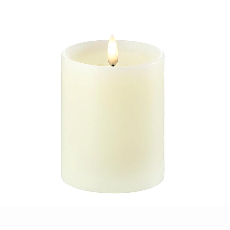 LED-kaars in crème, 10 cm hoog, met knipperende vlam.