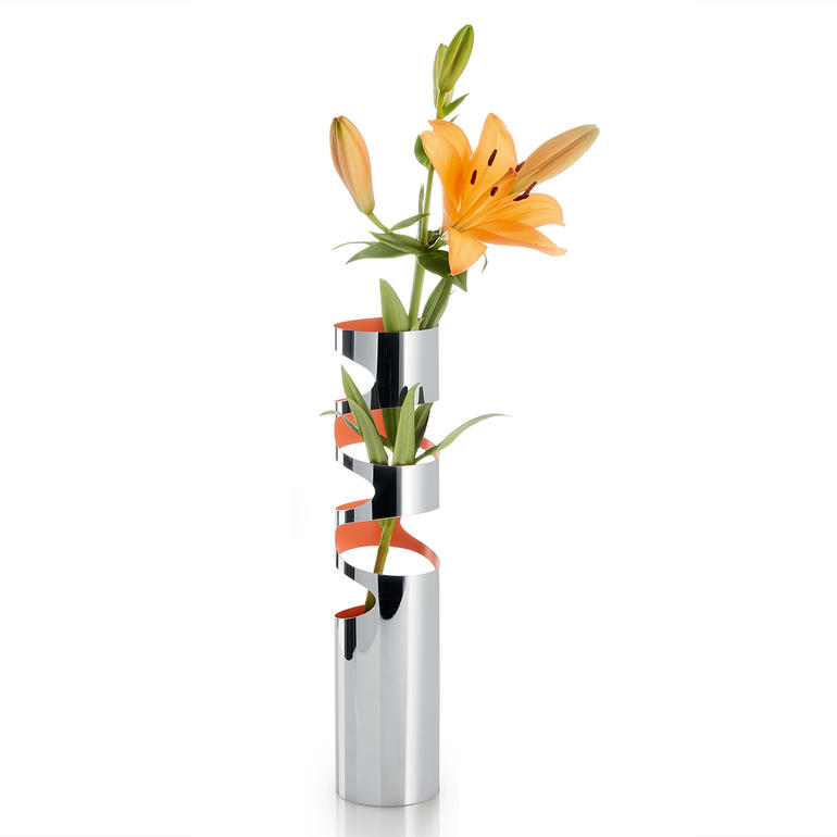 LOOM vaas LOOM-vaas met een bloem in een moderne kamer.