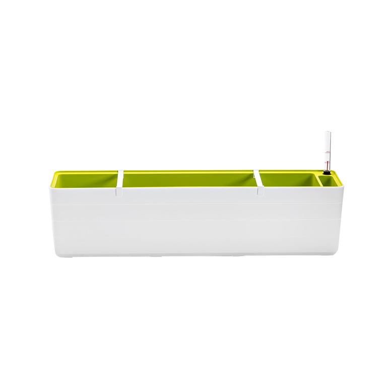wit/groen Witte bloembak met groene inzetstukken, perfect voor het planten van bloemen.