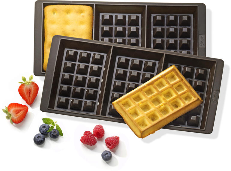 Silikon wafelvormpjes, 2-delig, met verse bessen.