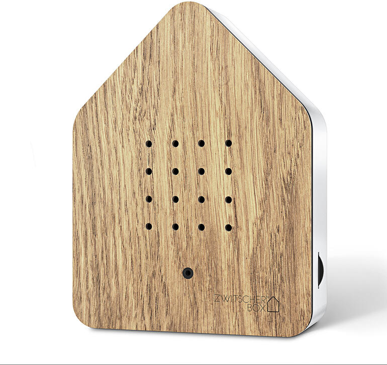 eikenhout Zwitscherbox van eikenhout, vierkante vorm met een minimalistisch ontwerp.