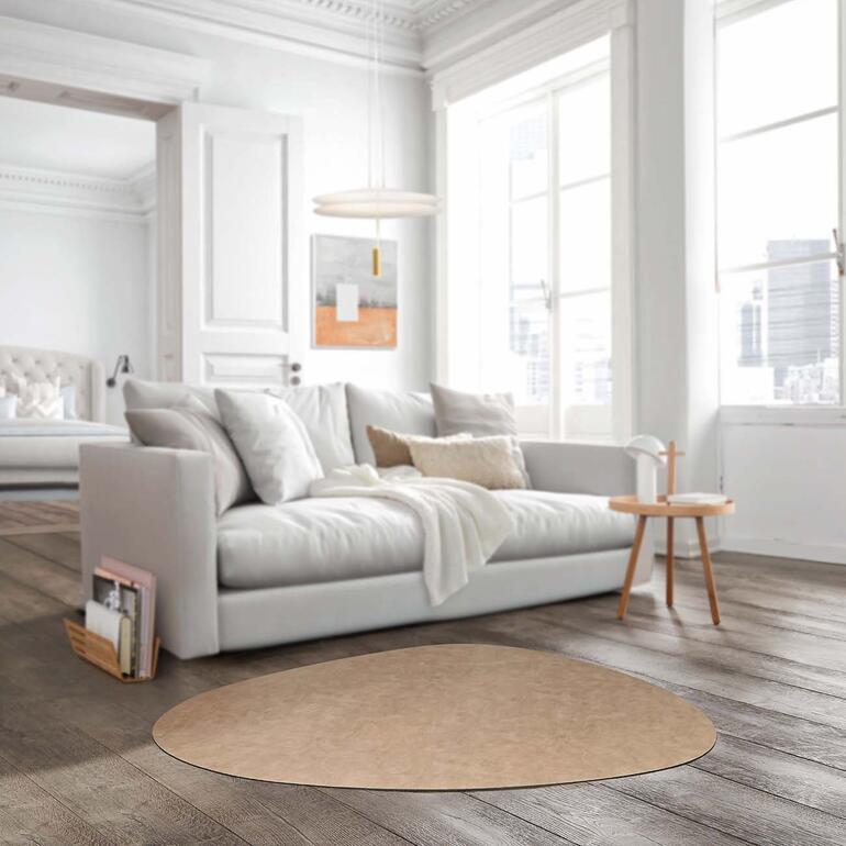 Beige lederen tapijt voor een elegante bankopstelling.