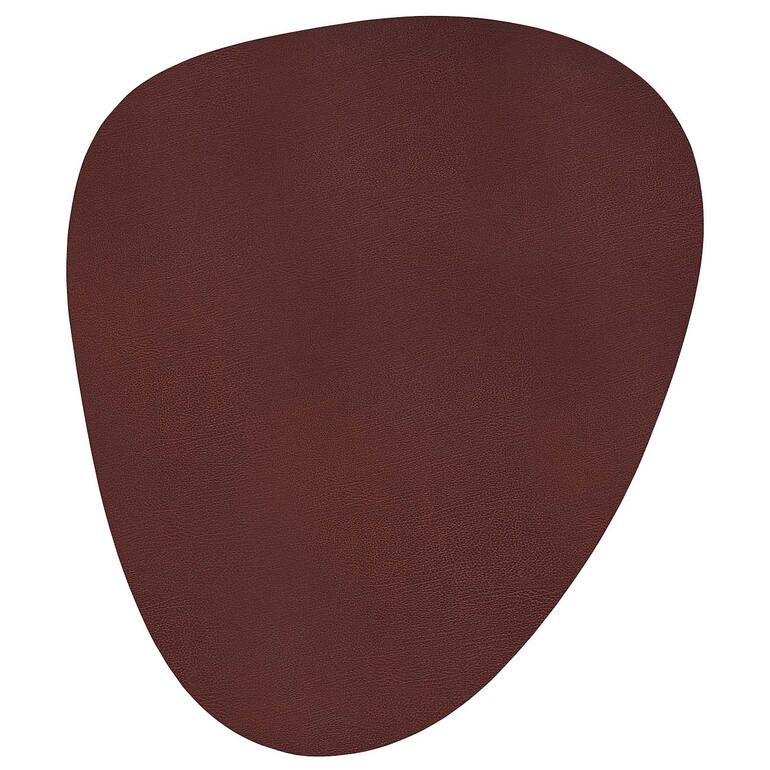 Bruin, lichtglanzend tapijt van kunstleer.