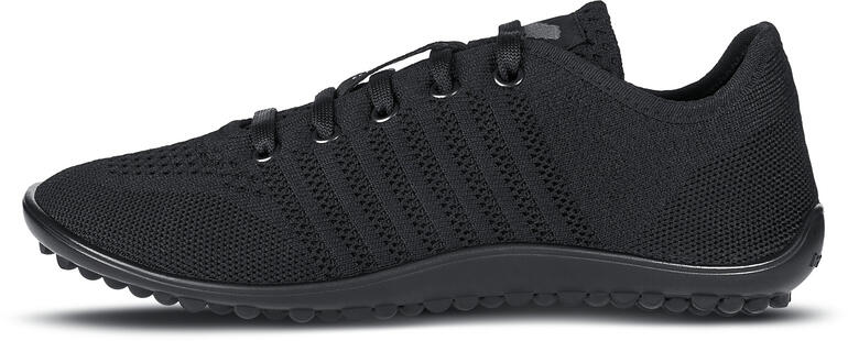 Zwarte Barfuß-leguano® sneaker, unisex, zijaanzicht met veters.