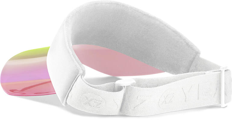 De zachte badstof aan de binnenkant absorbeert zweet en voorkomt drukpunten. Zonne-visor met kleurrijk vizier op een witte achtergrond.