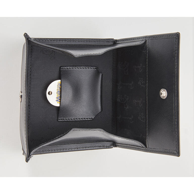 Met een extra gecamoufleerd vak voor een Apple AirTag™. Binnenkant van de zwarte Magic Wallet met kaarthouder