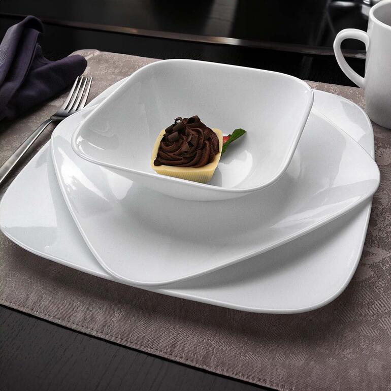 Vitrelle servies in Pure White, bestaande uit meerdere borden en een kom.