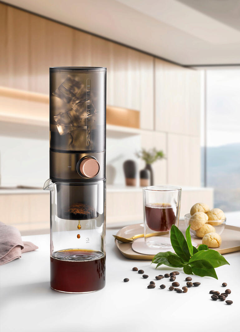 Cold Brew Dripper Cold Brew Dripper met garnituur en koffiekom