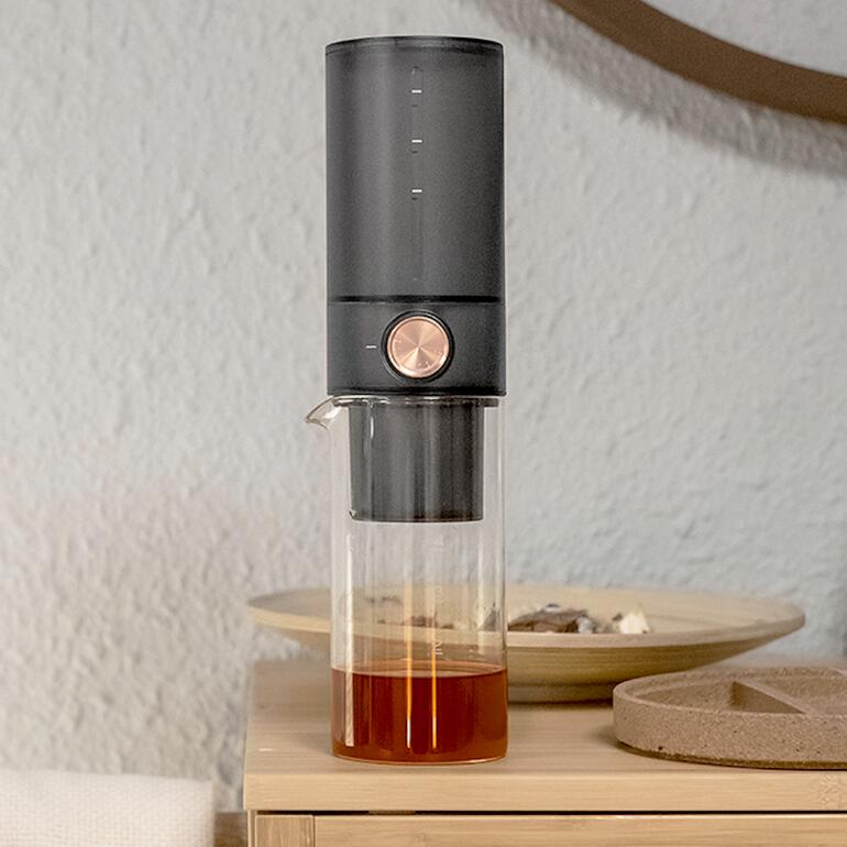 Cold Brew Dripper met versgezette koffie