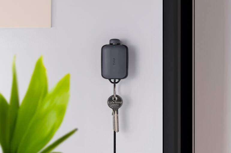 3-in-1 Mini-oplaadbare batterij 2.0 aan de muur met een sleutel.