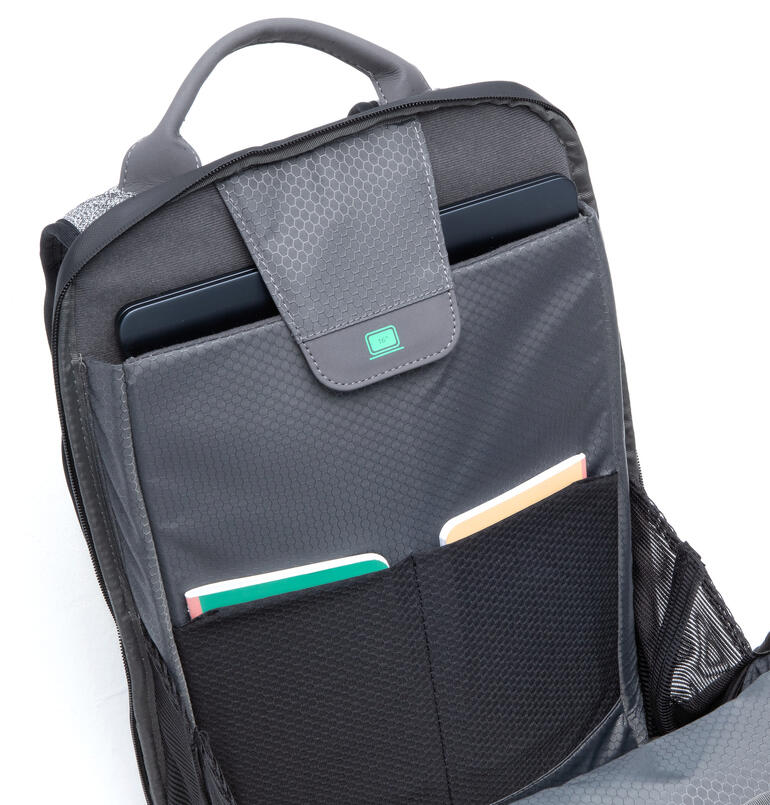 Compact, geordend en veilig: de rugzak voor werk, reizen en dagelijks gebruik. Anti-diefstal rugzak met laptopvak en meerdere zakken voor veiligheid.