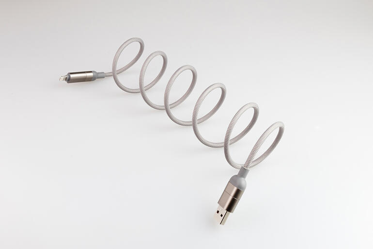 Flexibel 4in1 oplaadkabel met USB-aansluiting en meerdere stekkers