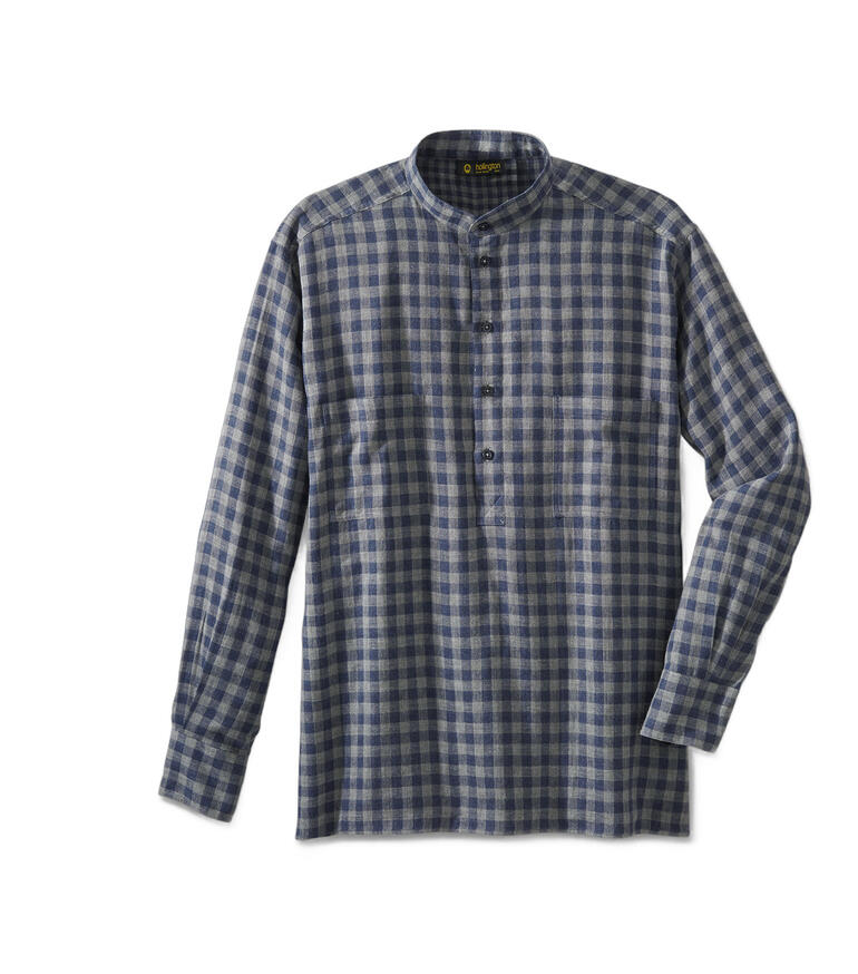 Geruit flanellen overhemd met staande kraag in blauw en groen, iets casual.