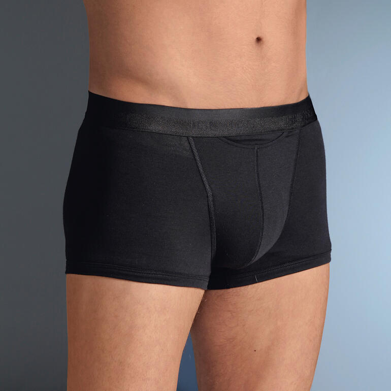 Zwarte heren boxershorts met elastische band, zijaanzicht.