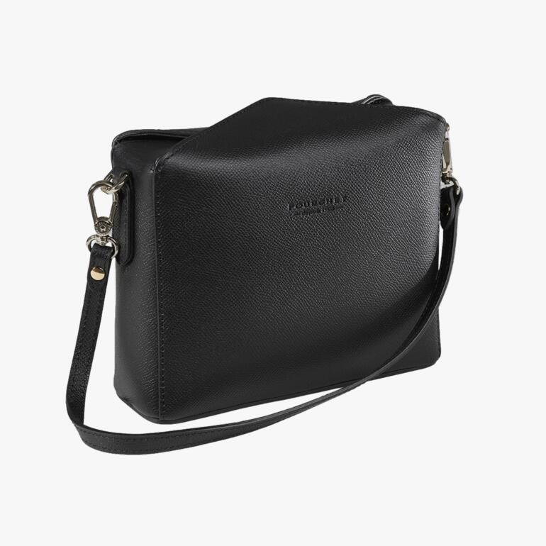 Zwarte tas met gouden accenten, elegant van vorm.