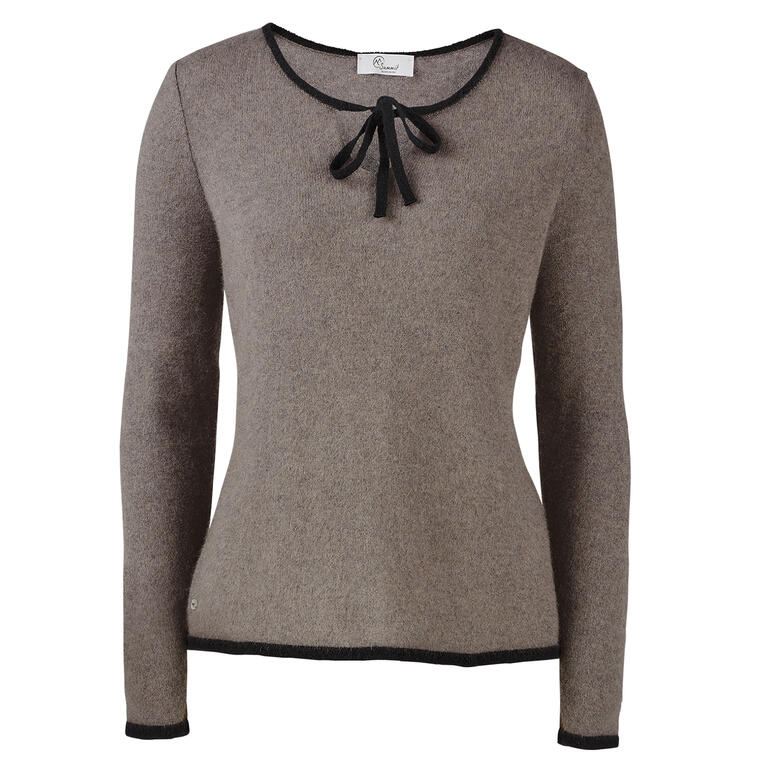 Beige striktrui met ronde hals en strik.