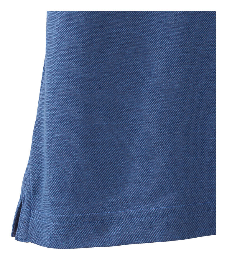 Pima-cotton melange polo, detailweergave van de zoom in blauw.