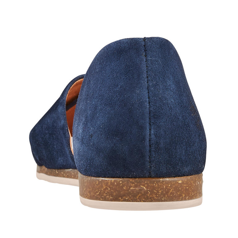 Achteraanzicht van de Apple of Eden kruisband sandalen op een witte achtergrond.