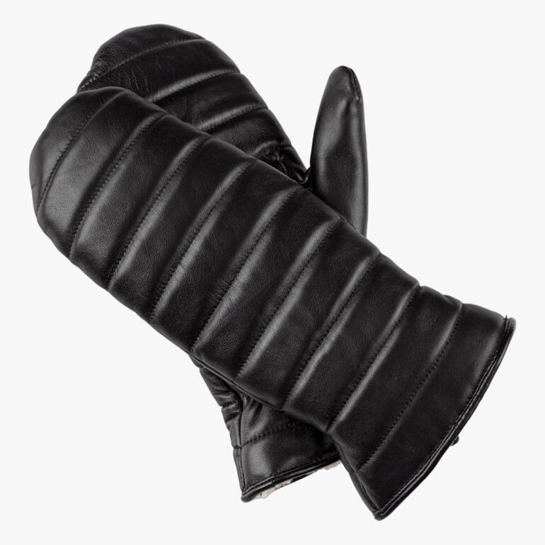 Zwarte leren wanten op een witte achtergrond