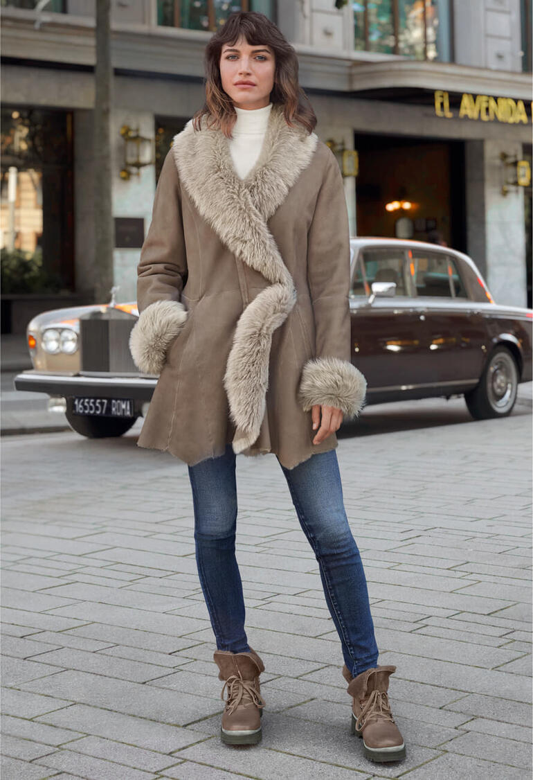 Silver Avery skinny-jeans Wunderfell Merino-lamsvachtjas met skinny jeans
