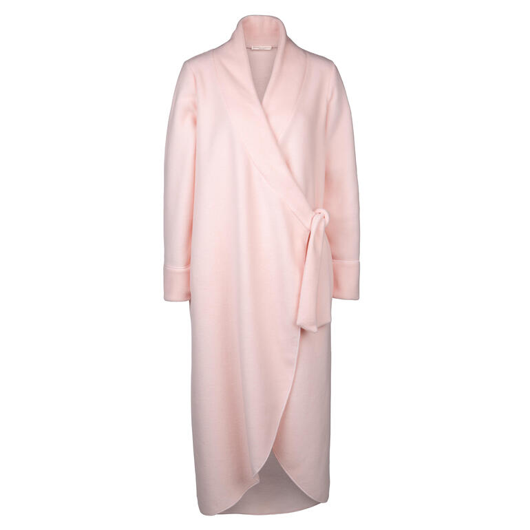 Roze fleece badjas met een sjaalkraag en een ceintuur in de taille.