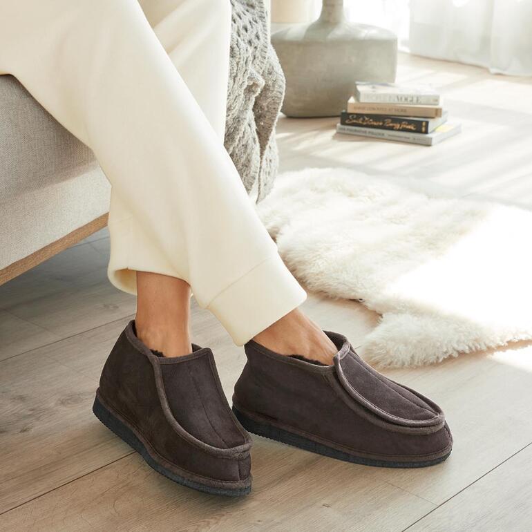 OCONI pantoffels met klittenbandsluiting, dames of heren Donkerbruine klittenbandschoenen met zachte voering.