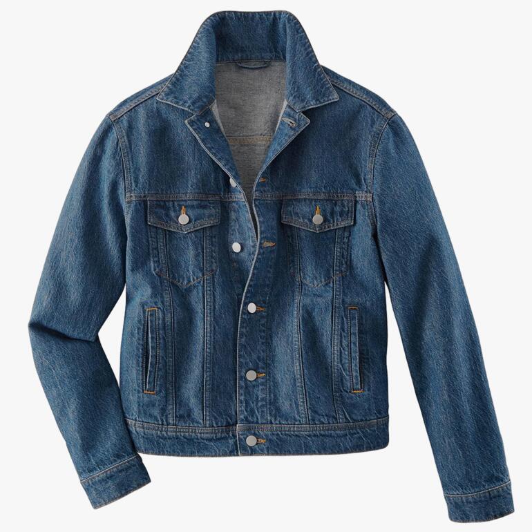 OCONI hennep jeansjacke, liggend op een witte achtergrond.