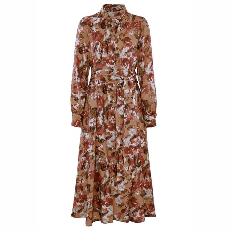 Floral wol-zijden jurk op een witte achtergrond.