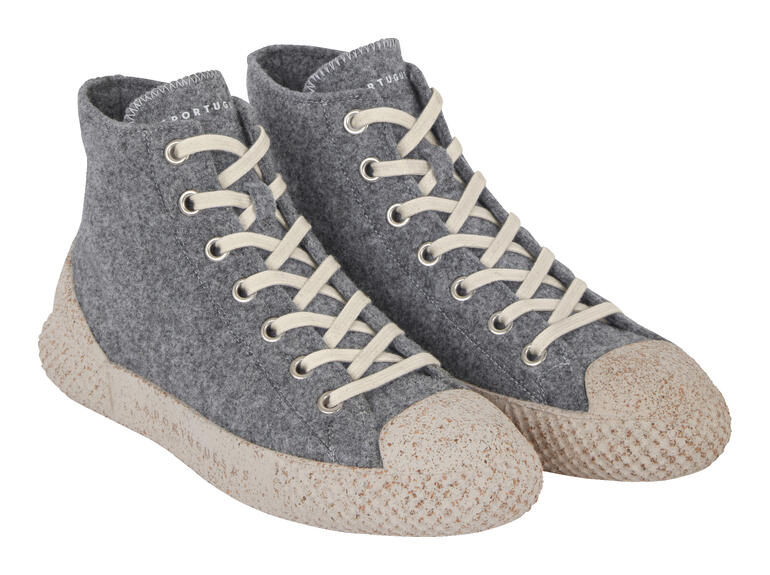 Grijze Asportuguesas ReWooly-sneakers paar zijaanzicht met veters.
